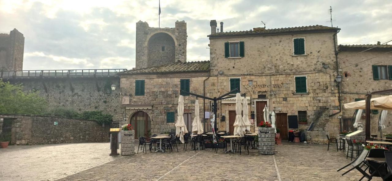Sognare Nel Castello Hotel Monteriggioni Ngoại thất bức ảnh