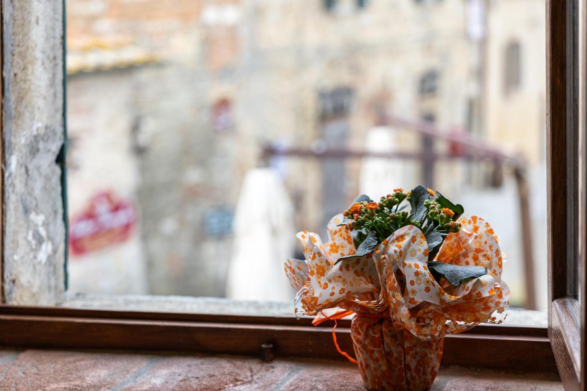 Sognare Nel Castello Hotel Monteriggioni Ngoại thất bức ảnh