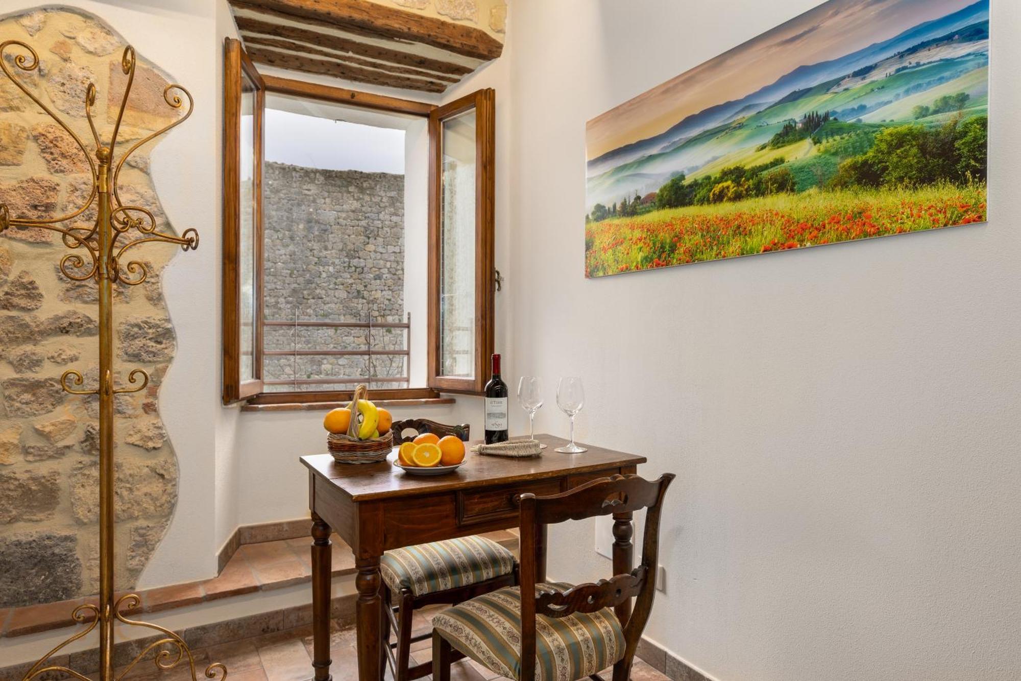 Sognare Nel Castello Hotel Monteriggioni Ngoại thất bức ảnh