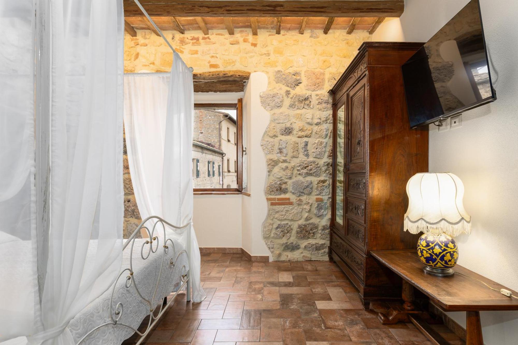 Sognare Nel Castello Hotel Monteriggioni Ngoại thất bức ảnh