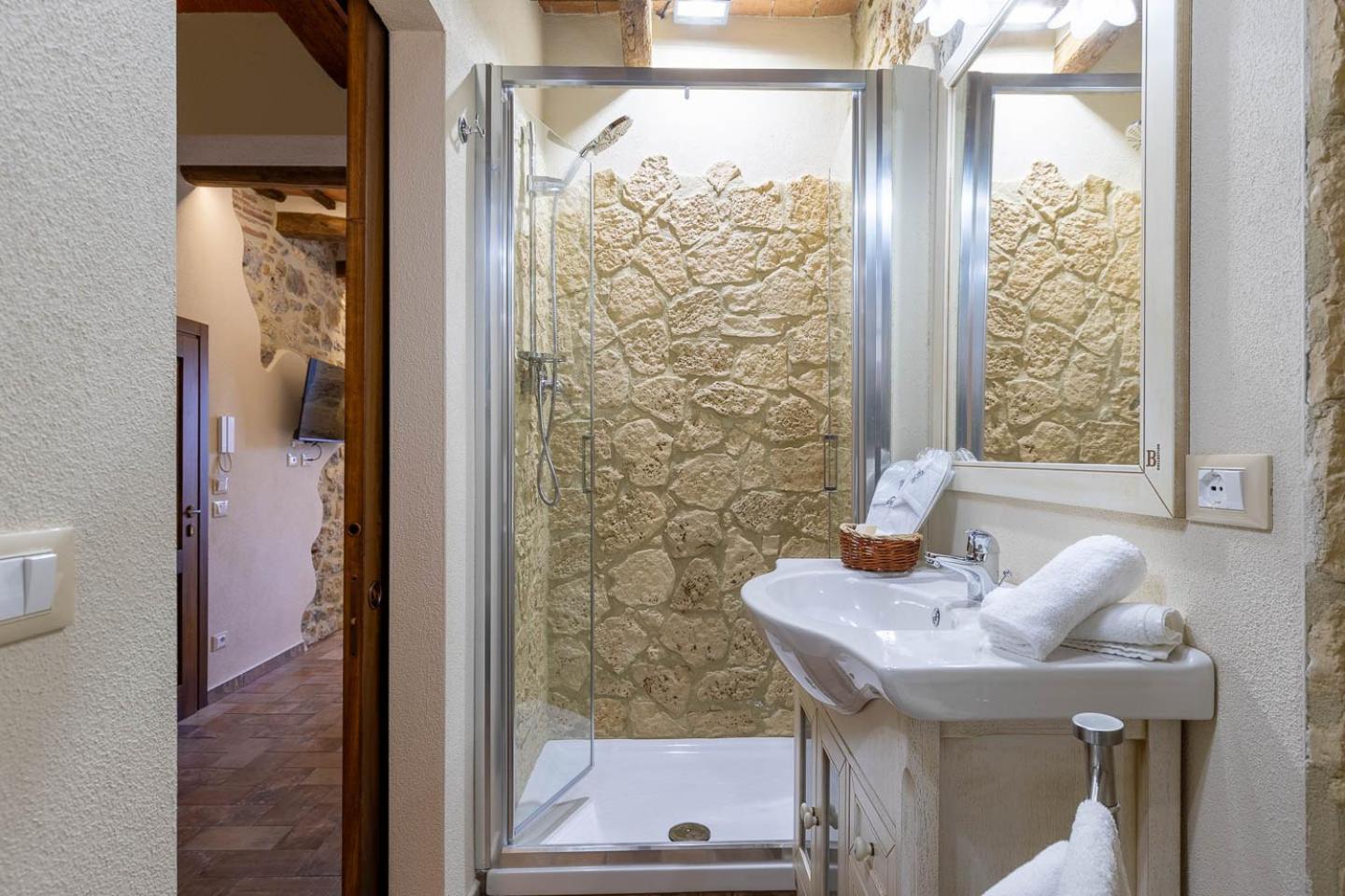 Sognare Nel Castello Hotel Monteriggioni Ngoại thất bức ảnh